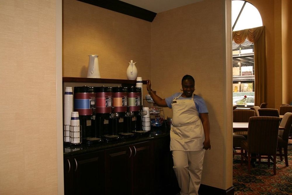 Hampton Inn Schenectady Downtown מסעדה תמונה