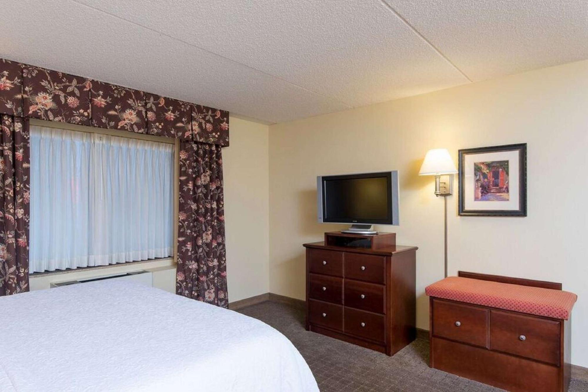 Hampton Inn Schenectady Downtown מראה חיצוני תמונה
