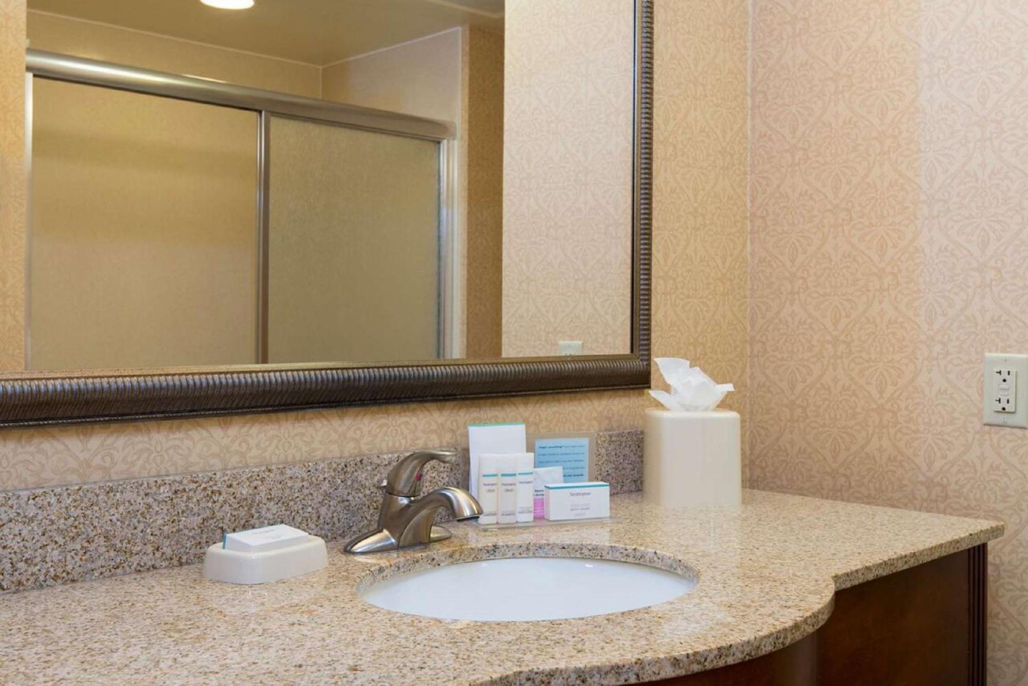 Hampton Inn Schenectady Downtown מראה חיצוני תמונה