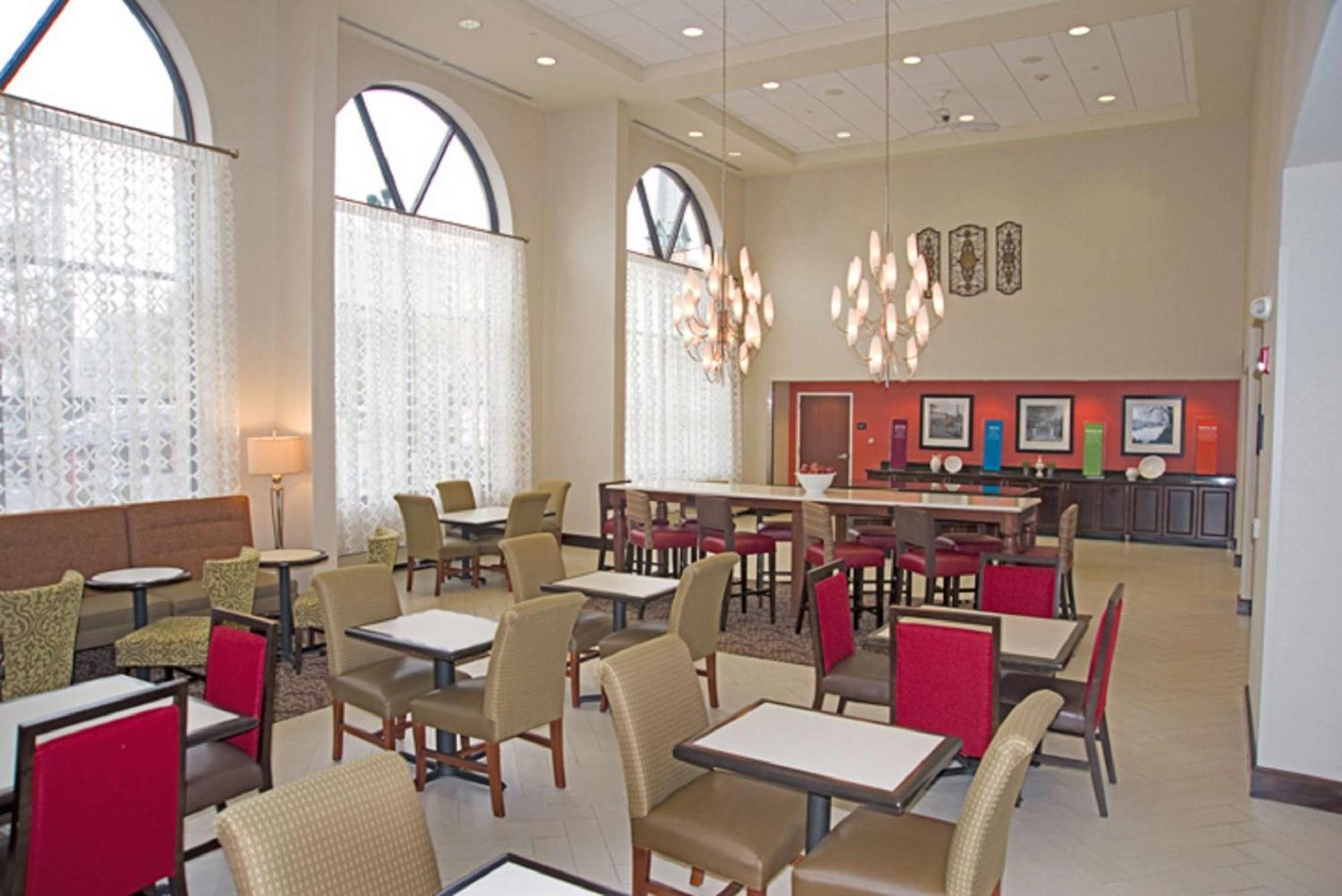 Hampton Inn Schenectady Downtown מראה חיצוני תמונה